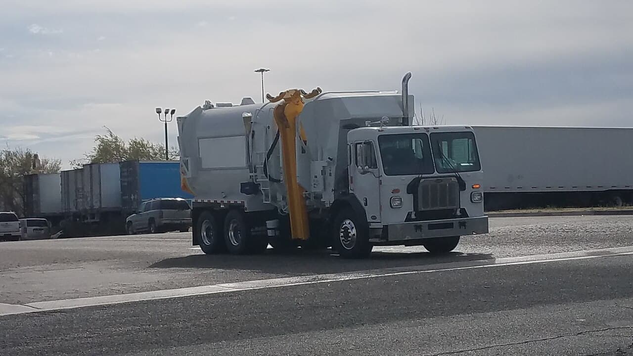Peterbilt 520