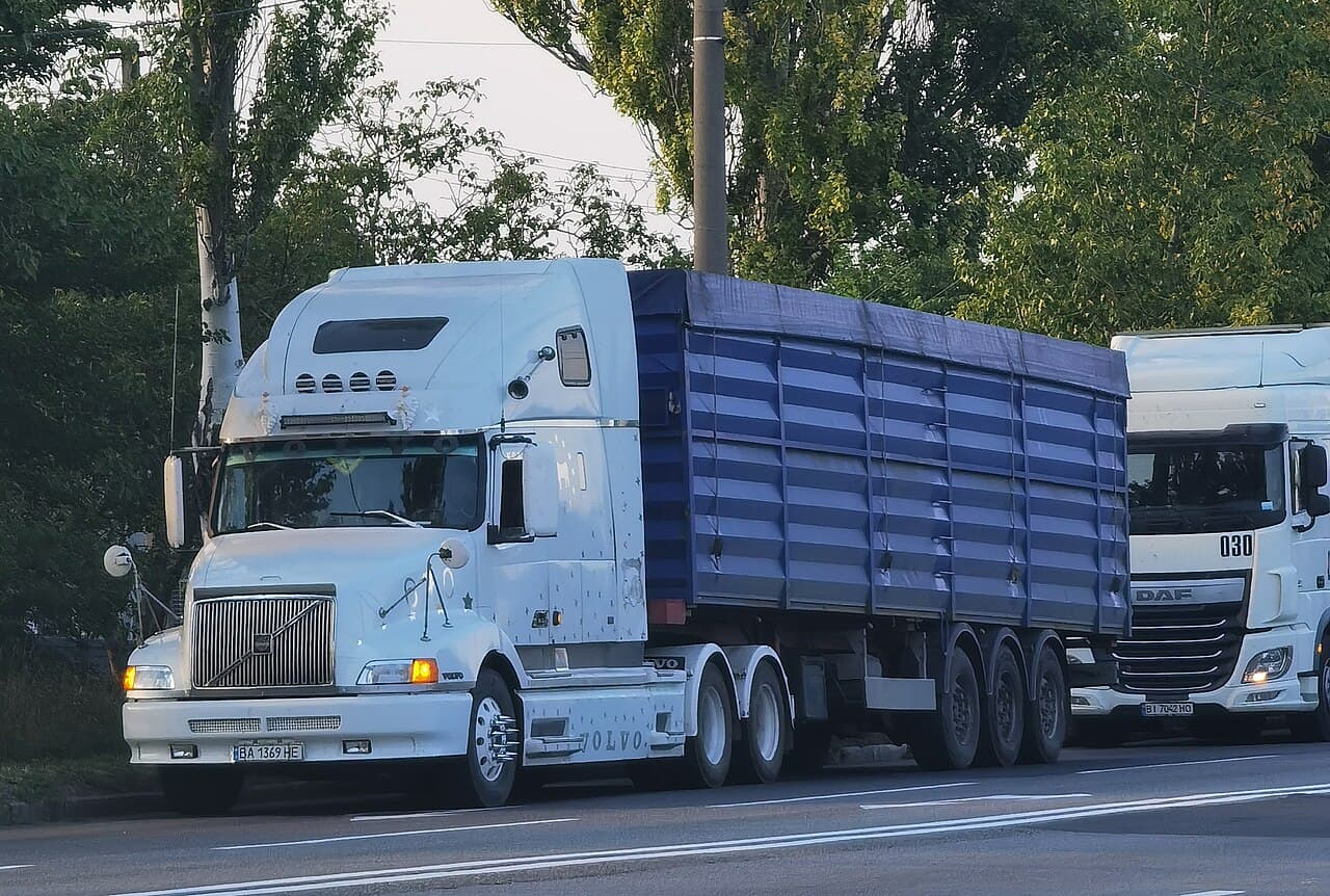 Volvo Trucks VNL